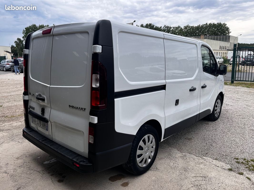 RENAULT Trafic L1H1 DCI 95CV CONFORT PRIX HT