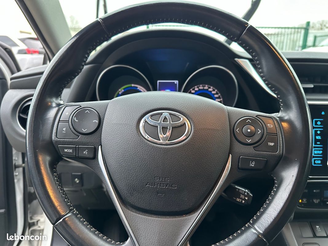 Toyota Auris TOURING HYB 136 TENDANCE