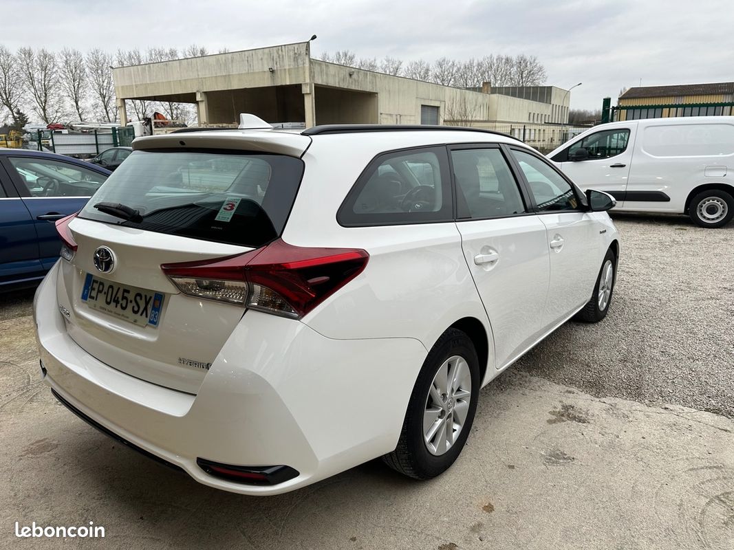 Toyota Auris TOURING HYB 136 TENDANCE